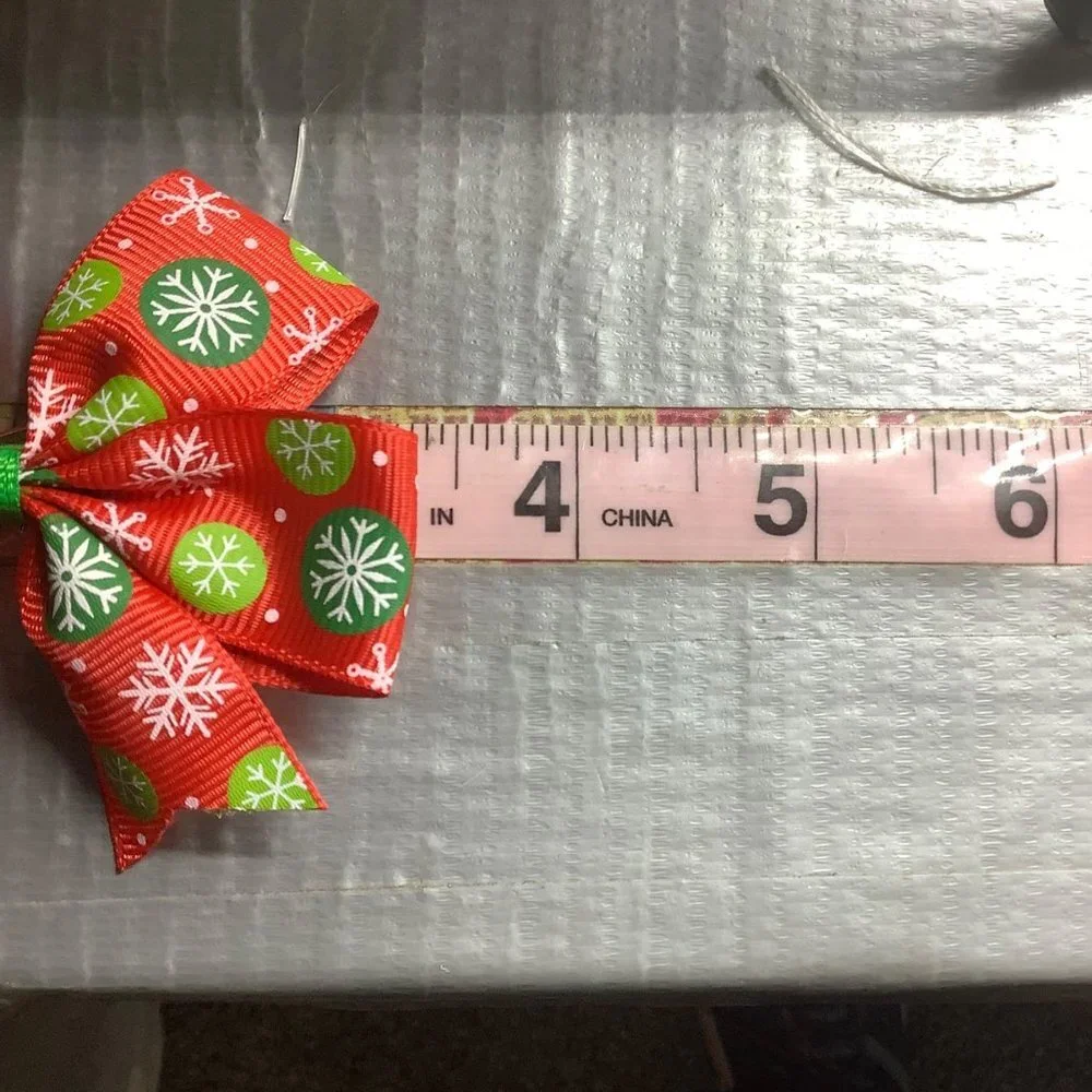 Christmas Winter Holiday Hair Bows Barrettes Clips Lot of‎ 4 Snowflakes Mittens